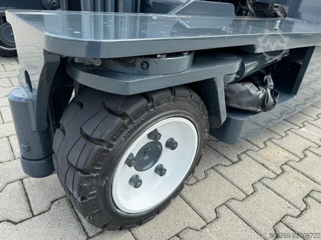 четырёхсторонний автопогрузчик Combilift C3000/Triplex 5500 mm /Perfect condition