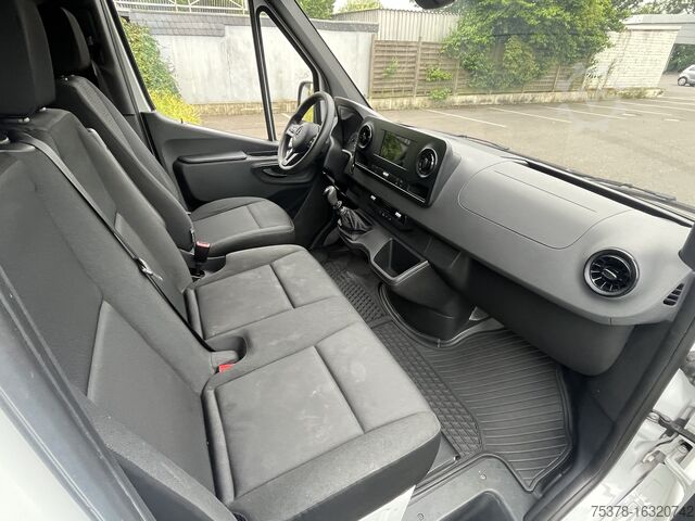 Tovornjak z zabojnikom Mercedes-Benz Sprinter 211 CDI Kasten Ho&La Klima