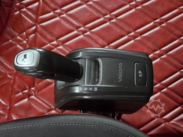 Standard dragbil VOLVO FH 500*TOP*ACC * 2X TANK * SPURASS. * STANDKLIMA