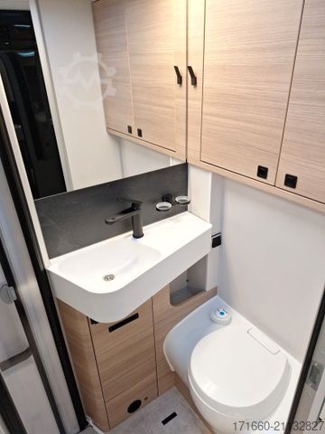 Integrerad husbil HYMER/ERIBA B-Klasse MC I 600