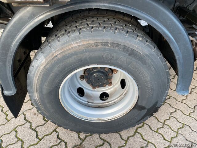 Transportador con plataforma y toldo MAN TGL 8.210 BB Pritsche/ 2xAHK+Öl/ NL  2.9t