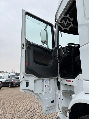 Kuorma-autoon asennettu nosturi DAF XF 510 LL/ Retarder/ Hiab 262 E-8+Funk+5+6 Kreis