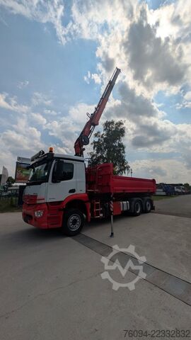 Kamion s kipom s pomičnim kontejnerom MERCEDES-BENZ Arocs 2532 6x2 Kipper Bordmatik KRAN Abrollkippe