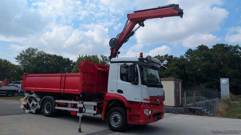 Kiper kamion MERCEDES-BENZ Arocs 2532 Kipper Bordmatik KRAN lift/lenk