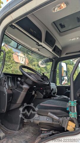 Kiper kamion MERCEDES-BENZ Arocs 2532 Kipper Bordmatik KRAN lift/lenk