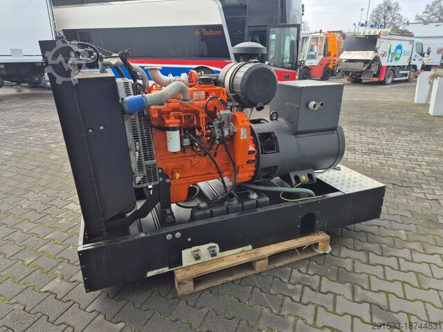 Gerador de emergência Meccanotecnica Mecc Alte ECP 34 / 126 kVa