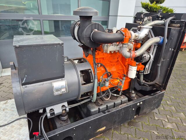 Gerador de emergência Meccanotecnica Mecc Alte ECP 34 / 126 kVa