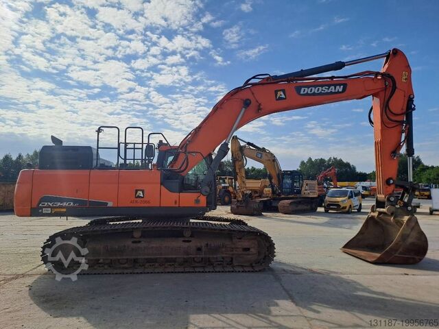 Máy xúc bánh xích Doosan DX340LC-5 (Full Topcon 3D GPS)