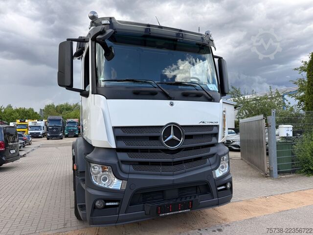मानक ट्रैक्टर यूनिट MERCEDES-BENZ Actros 1853 LS/Retarder/Hydraulik/ADR GEFAHRGUT