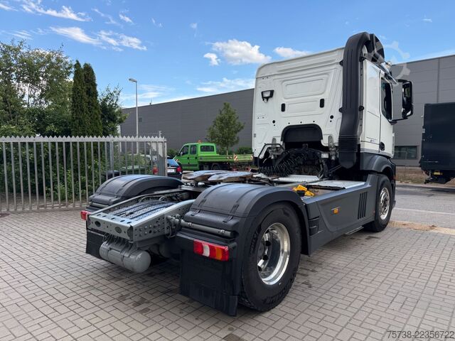 मानक ट्रैक्टर यूनिट MERCEDES-BENZ Actros 1853 LS/Retarder/Hydraulik/ADR GEFAHRGUT