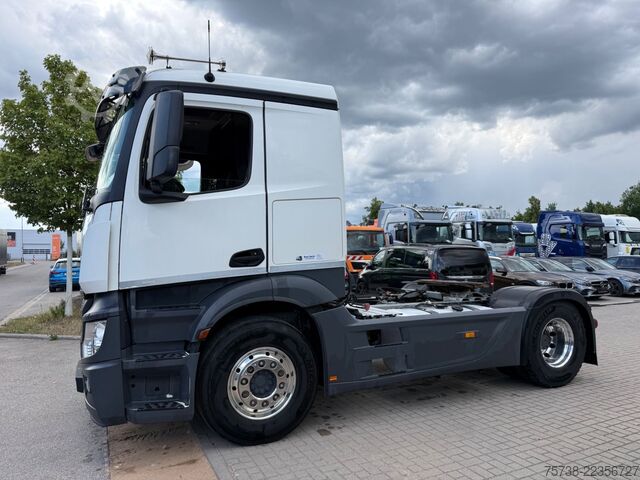 खतरनाक सामग्री ट्रक MERCEDES-BENZ Actros 1853 LS/Retarder/Hydraulik/ADR GEFAHRGUT