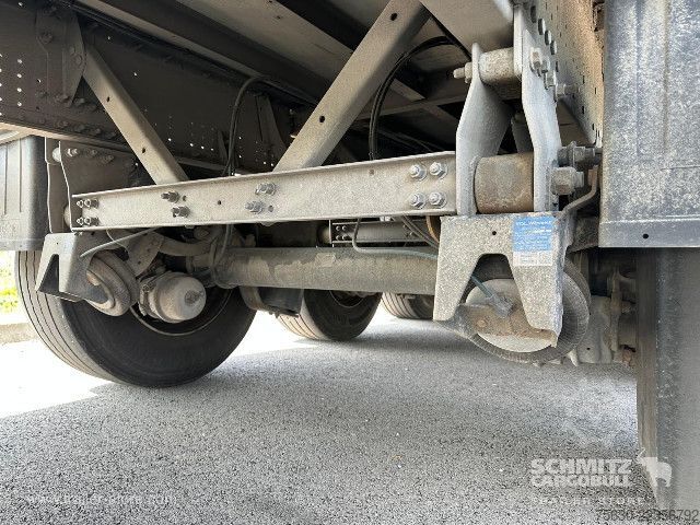 Открытый полуприцеп с тентом Schmitz Cargobull Semitrailer Curtainsider Standard Hayon