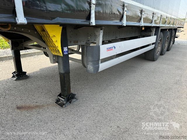 Открытый полуприцеп с тентом Schmitz Cargobull Semitrailer Curtainsider Standard Hayon