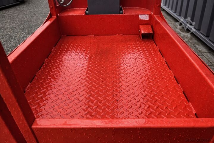 Elevador de tesoura SkyJack SJ 12 | 2013