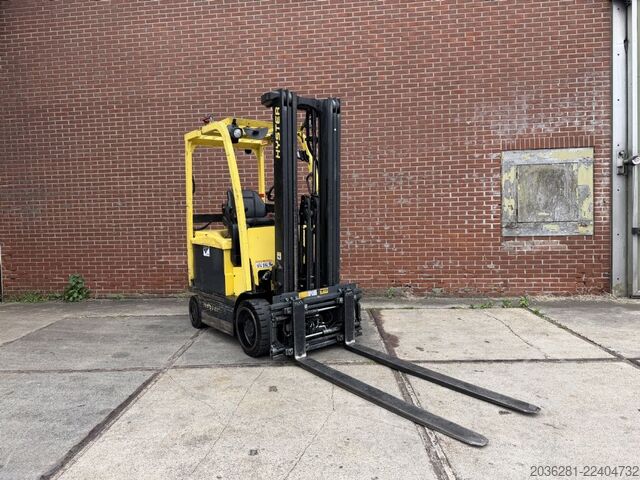 Elektrisk firehjulsgaffeltruck Hyster E2.5XN MWB