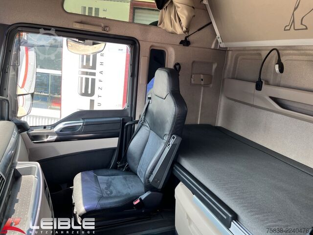 标准牵引车头 MAN TGX 18.500 XXL BLS*Lion Edition*Leder*Retarder*