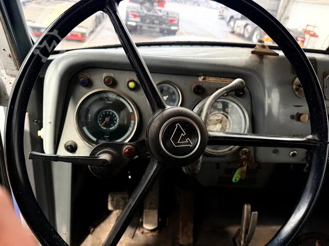 Standard-SZM Volvo L 485 Oldtimer