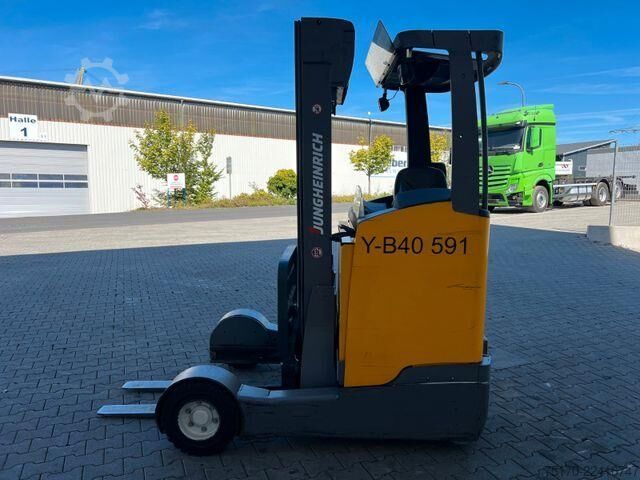 Reachtruck Jungheinrich ETV C16 / Triplex 5.72m / SS / nur 2.836h / 2016