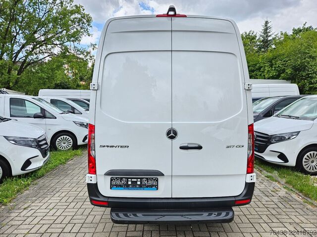 Panelová dodávka MERCEDES-BENZ Sprinter 317 CDI 7°°°KM|9G|360°KAM|SCHWINGSITZ
