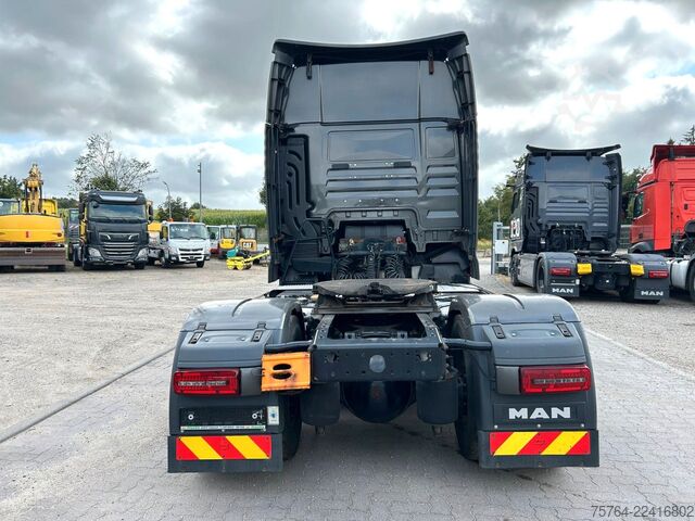 Standardne veomasin MAN TGX 18.520 mit 2-Kreis-Hydraulik / XXL-Haus