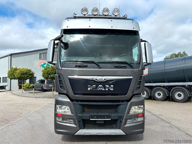 Standardne veomasin MAN TGX 18.520 mit 2-Kreis-Hydraulik / XXL-Haus