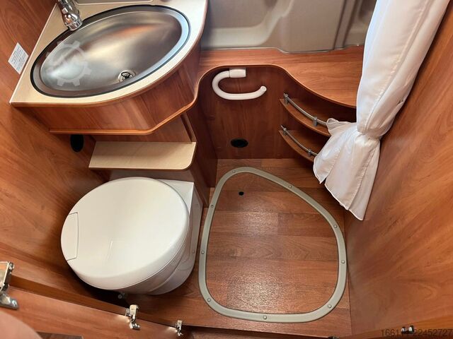 Kamper GLOBECAR Globescout - Festbett - Markise - Klima - AHK -