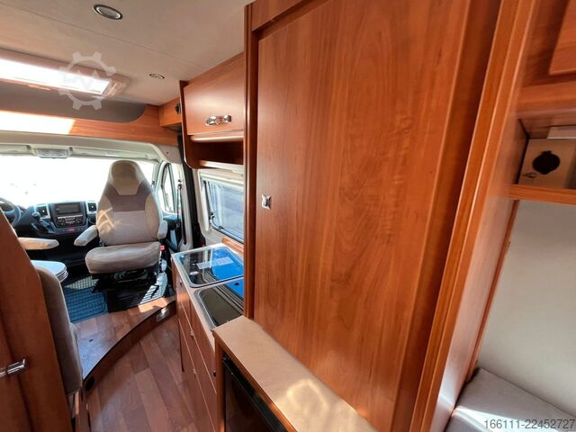 Kamper GLOBECAR Globescout - Festbett - Markise - Klima - AHK -