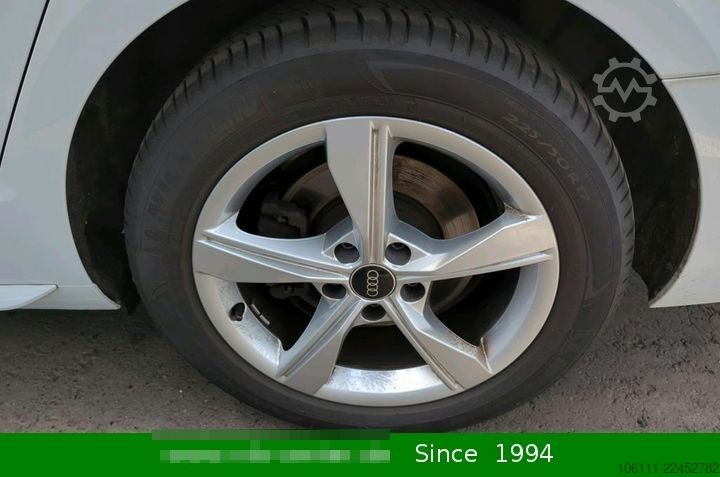 حافلة صغيرة AUDI A4 Avant 30 TDI advanced DSG7-KAMERA MMI