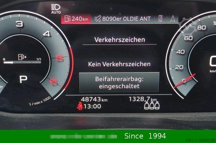 حافلة صغيرة AUDI A4 Avant 30 TDI advanced DSG7-KAMERA MMI