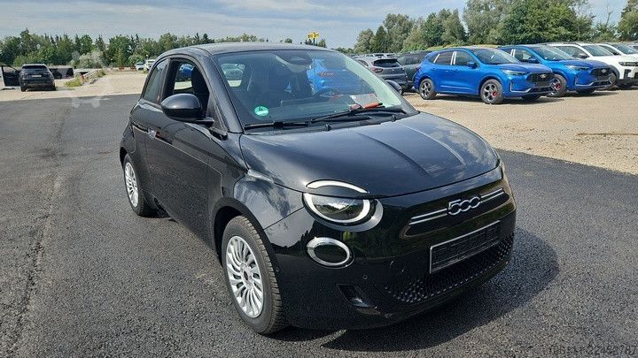 فان FIAT 500 e Red Paket Komfort