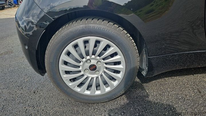 فان FIAT 500 e Red Paket Komfort