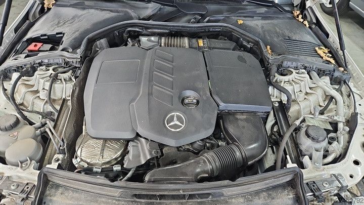 حافلة صغيرة MERCEDES-BENZ C 220 d 4Matic AVANTGARDE Burmester® 3D