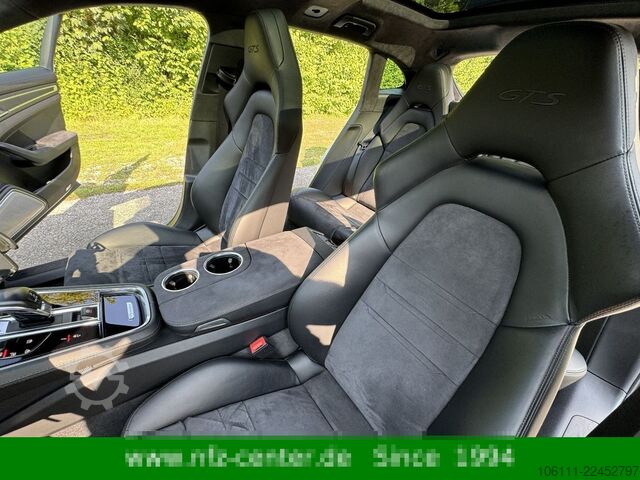 حافلة صغيرة PORSCHE Panamera GTS Sport Turismo