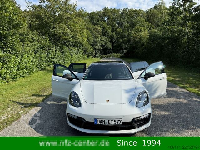 حافلة صغيرة PORSCHE Panamera GTS Sport Turismo