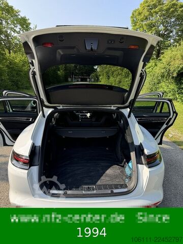 حافلة صغيرة PORSCHE Panamera GTS Sport Turismo