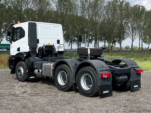 Standard-SZM Iveco T-Way AT720T47TH Tractor Head