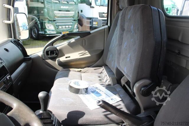 Lori sampah Nissan 45.13 + EURO 4 + C patent + tipper + MANUAL