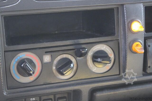 Lori sampah Nissan 45.13 + EURO 4 + C patent + tipper + MANUAL