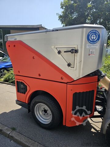 Kehrmaschine Hako Citymaster 1650