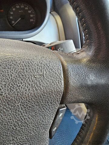 Kastenwagen OPEL Vivaro Kasten L2H1 2,9t AHK