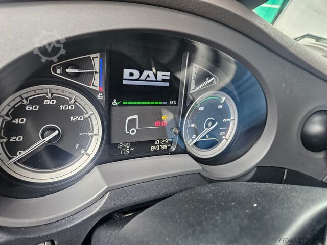 štandardný ťahač DAF XF 530 FT Space Cab