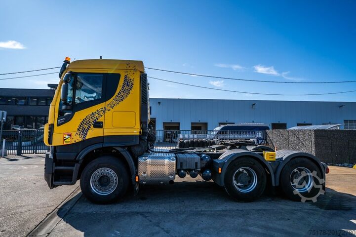 Standard tractor IVECO 570 W-WAY + INTARDER+HYDR.