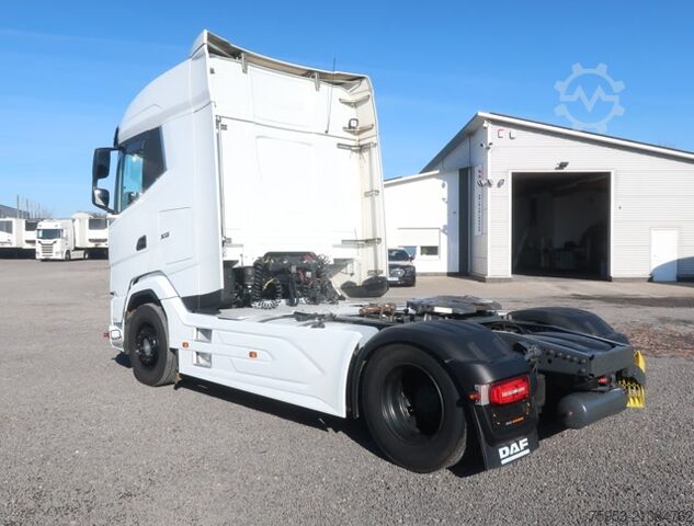 Cap tractor standard DAF XG 530 Intarder Multihydraulik Navi Standklima