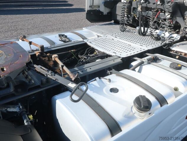 Cap tractor standard DAF XG 530 Intarder Multihydraulik Navi Standklima