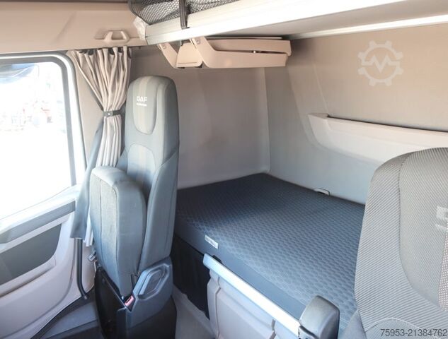 Cap tractor standard DAF XG 530 Intarder Multihydraulik Navi Standklima