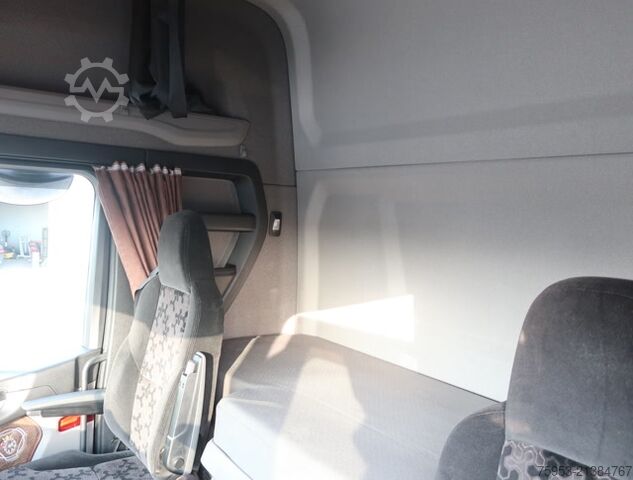 Ладилен камион Scania R 450 6x2 TK Koffer Lenkachse Vollluft