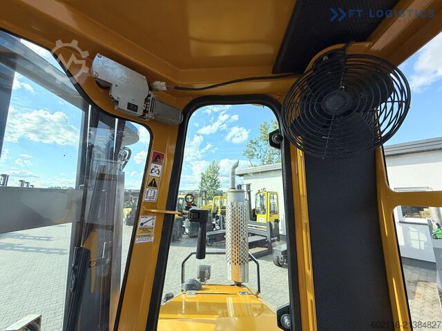 čtyřcestný vysokozdvižný vozík Combilift C4000 / GAS / DUPLEX 4100 / POSITIONER