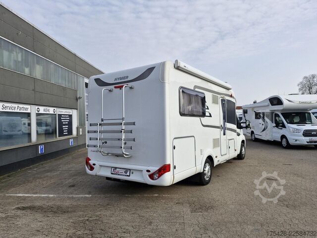 Gjysmë e integruar kamping-makinë HYMER/ERIBA Tramp CL 554 * Komfort-Line Paket*SAT+TV*