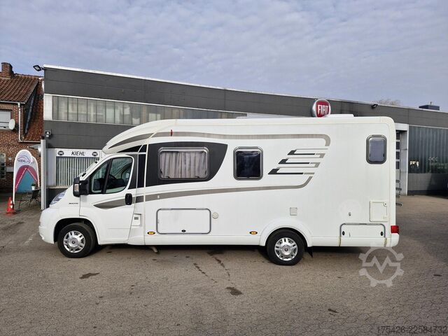 Gjysmë e integruar kamping-makinë HYMER/ERIBA Tramp CL 554 * Komfort-Line Paket*SAT+TV*