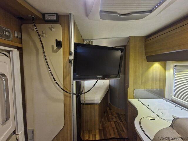 Gjysmë e integruar kamping-makinë HYMER/ERIBA Tramp CL 554 * Komfort-Line Paket*SAT+TV*